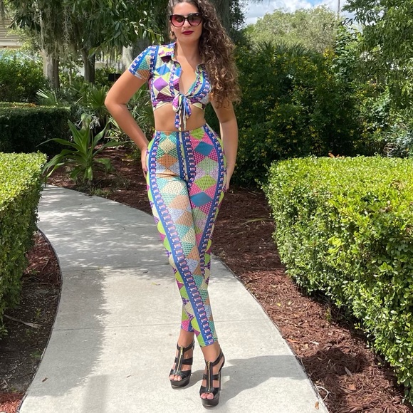 Brand New! Unique Vibrant Vibes Set 💕 - Picture 5 of 10